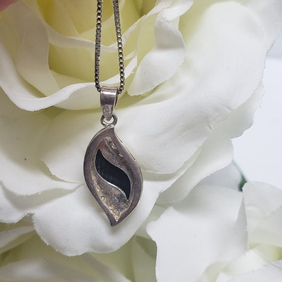 Elegant Onyx & Zircons Pendant Necklace in 925 Silver - Picture 3 of 4